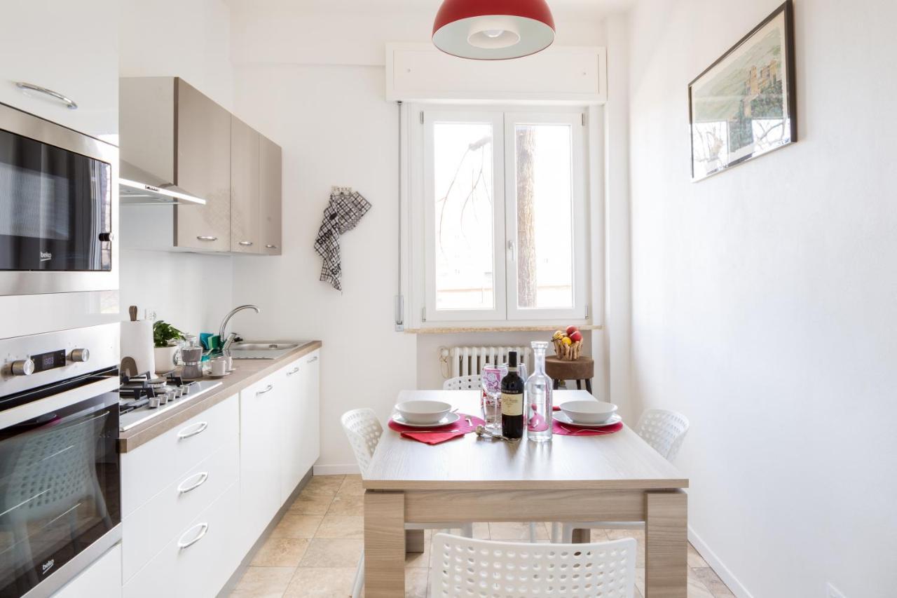 Parma Railway Station Lovely Apartment Exterior foto