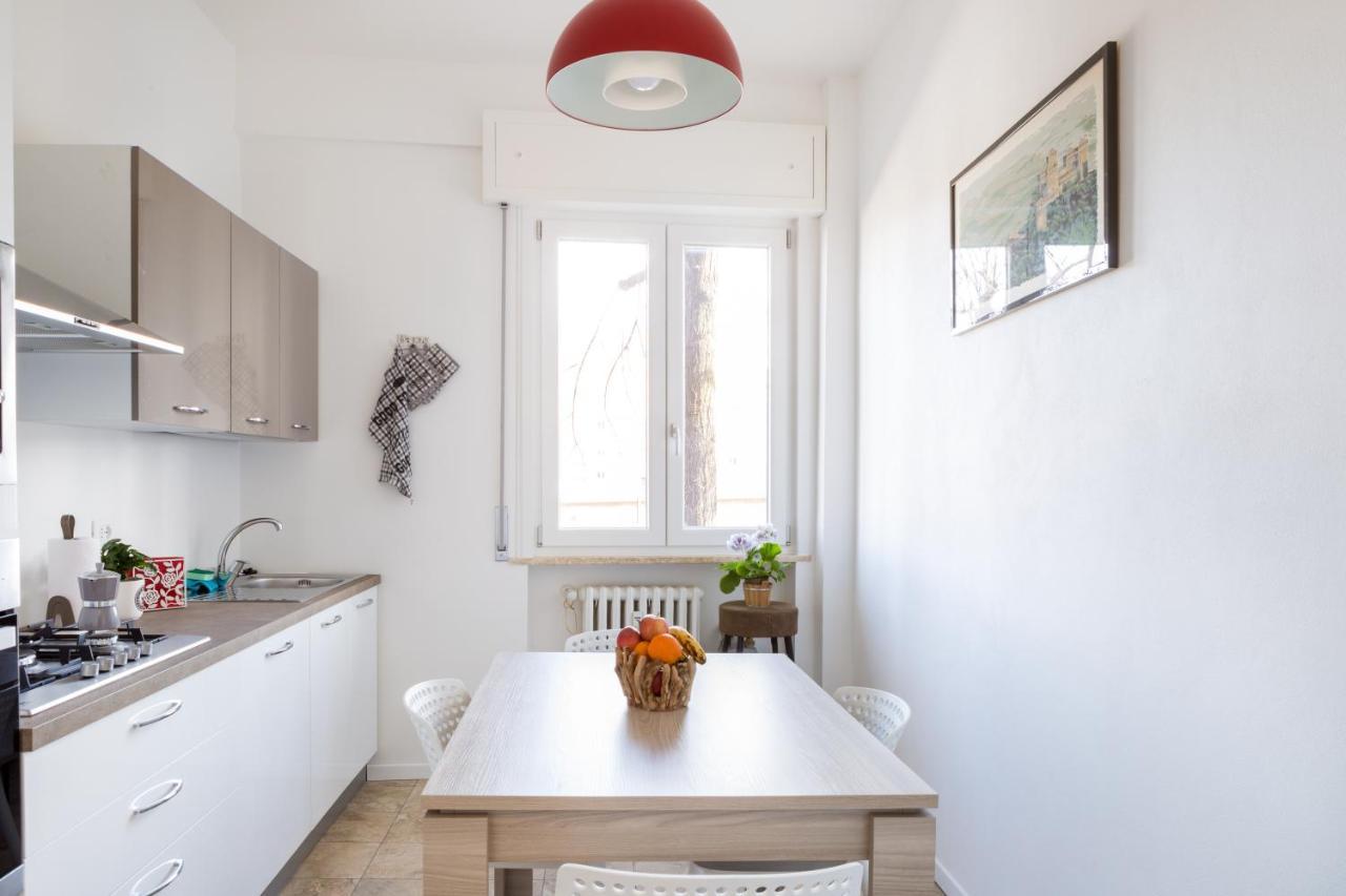 Parma Railway Station Lovely Apartment Exterior foto
